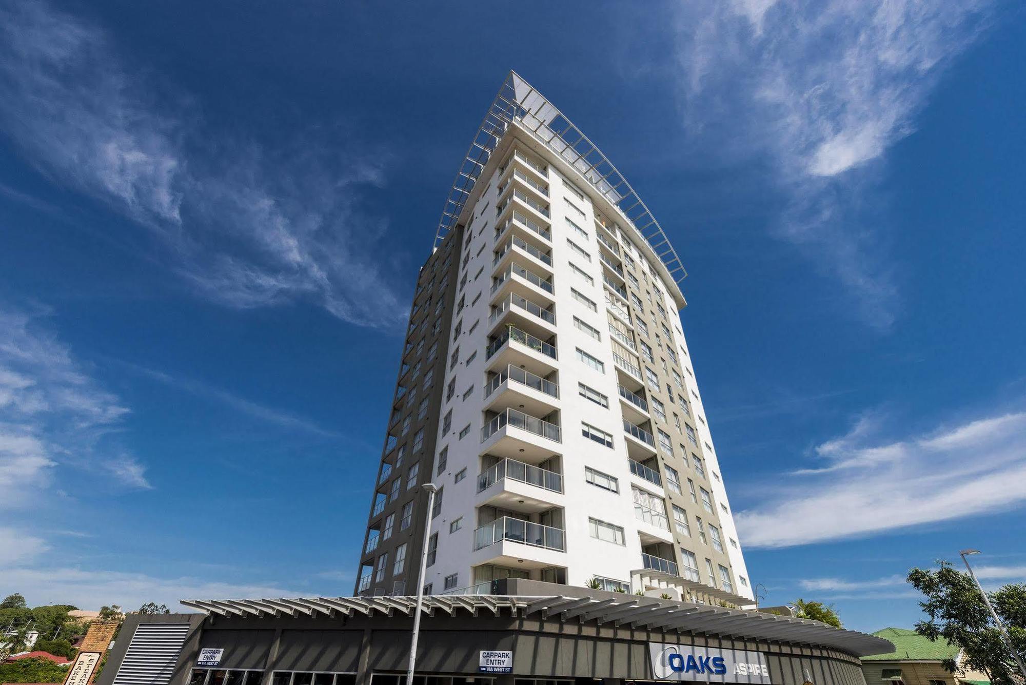 Oaks Aspire Aparthotel 4*